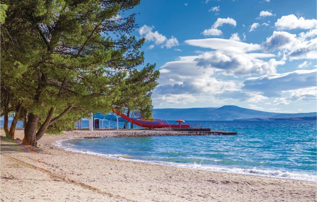 Nice Apartment In Crikvenica With House Sea View Exterior photo